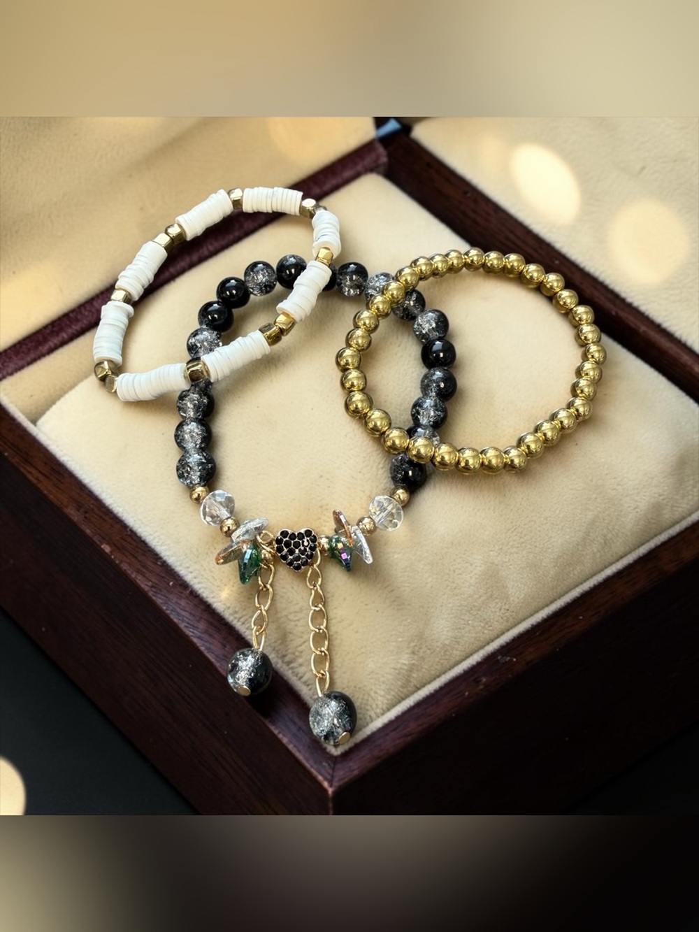 🖤Elegant Black, White & Gold Bead Bracelet Trio/NWOT🖤